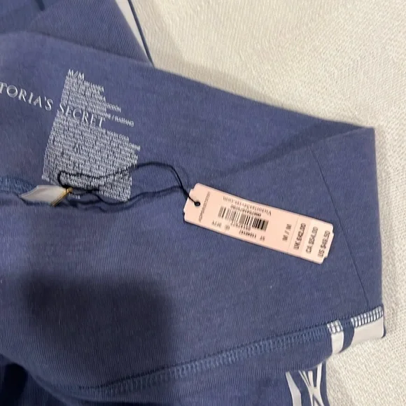 Victoria’s Secret capri leggings - Picture 6 of 6